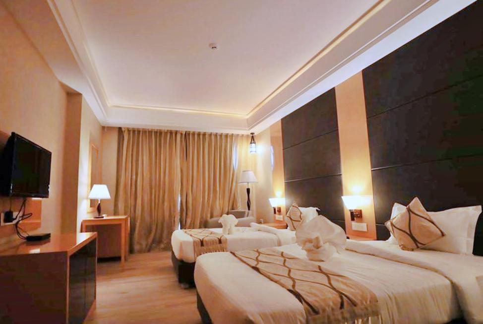 Bindiram Express By Shrigo Hotels Sitapur Muafi Экстерьер фото