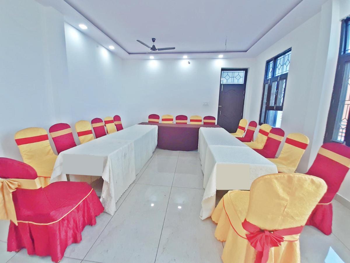 Bindiram Express By Shrigo Hotels Sitapur Muafi Экстерьер фото